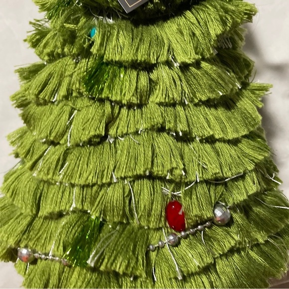 Lady With Tree Dress 18" Inches In Height - By Katherine's Collection - Picture 5 of 12